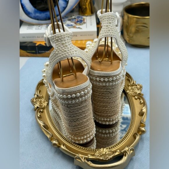 🆕 GIANNI BINI 🧿 NWOB Savanna Pearl Ornamented Platform Wedge Sandals, Sz 6.5 - Picture 11 of 16